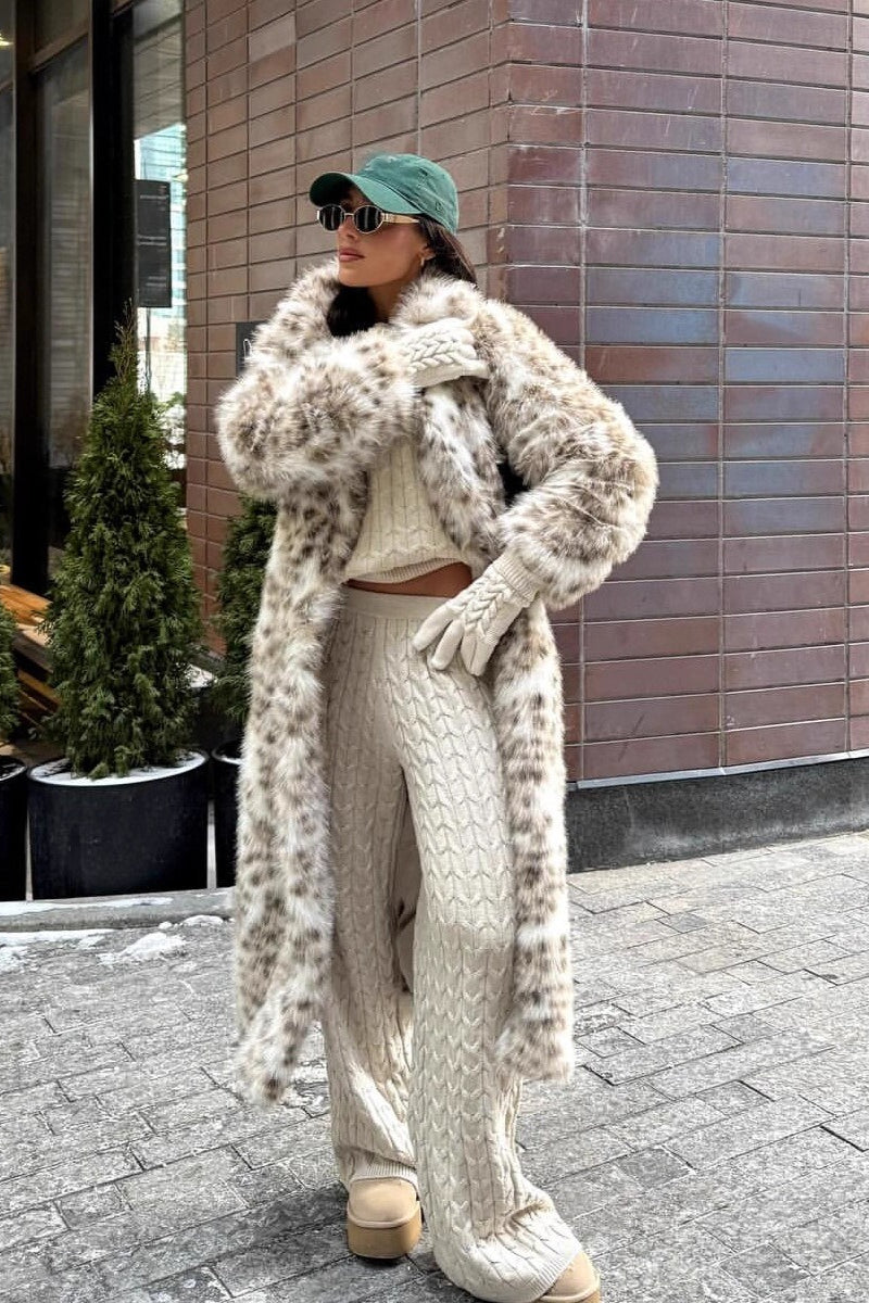 HARPER – LUXE SNOW LEOPARD STATEMENT COAT