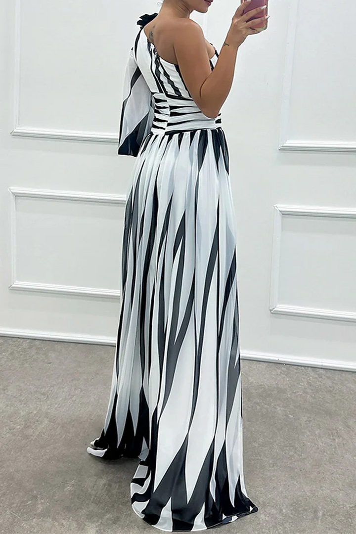 Stella | Elegant Striped One-Shoulder Maxi Dress
