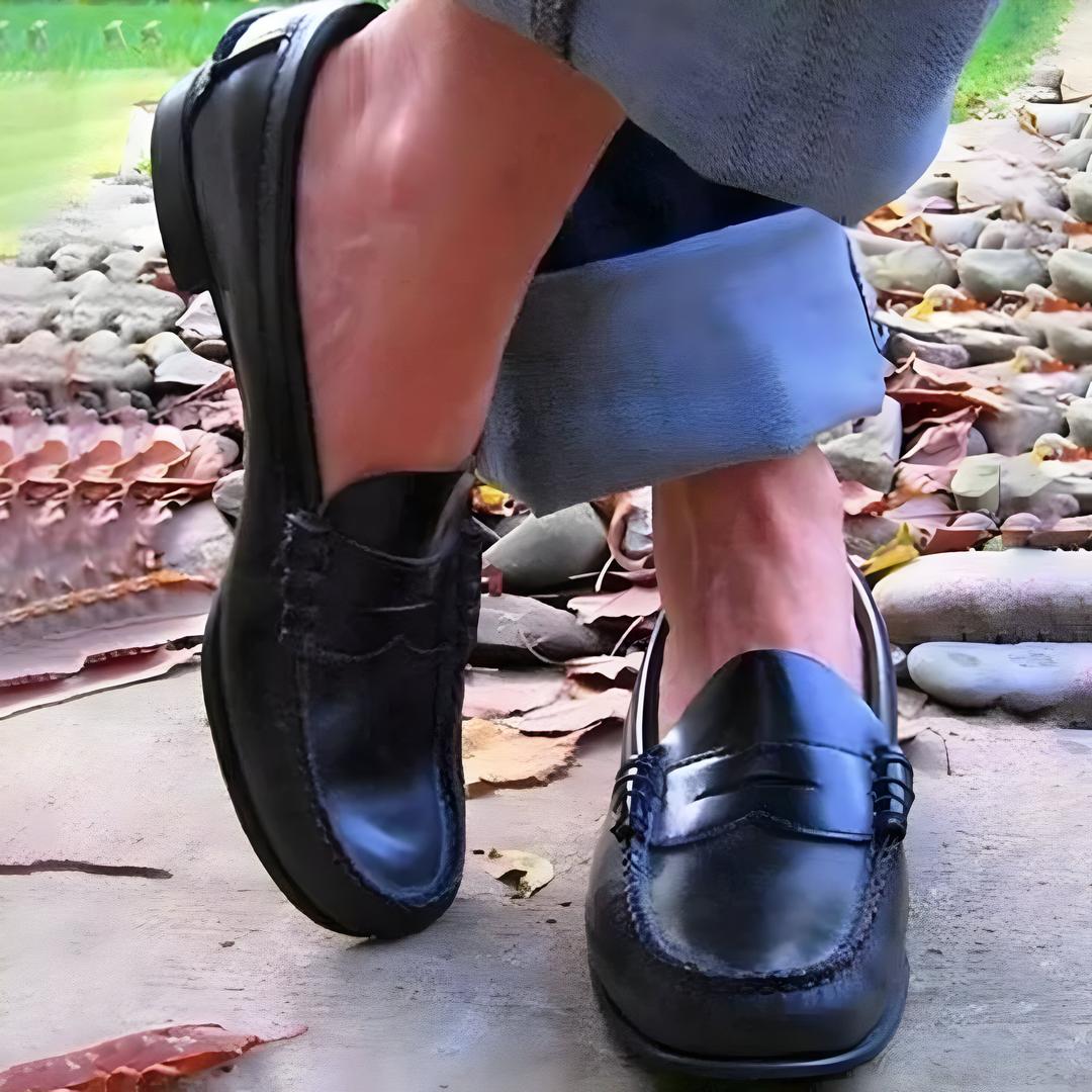Avery | Women’s Vintage Slip-On Loafers