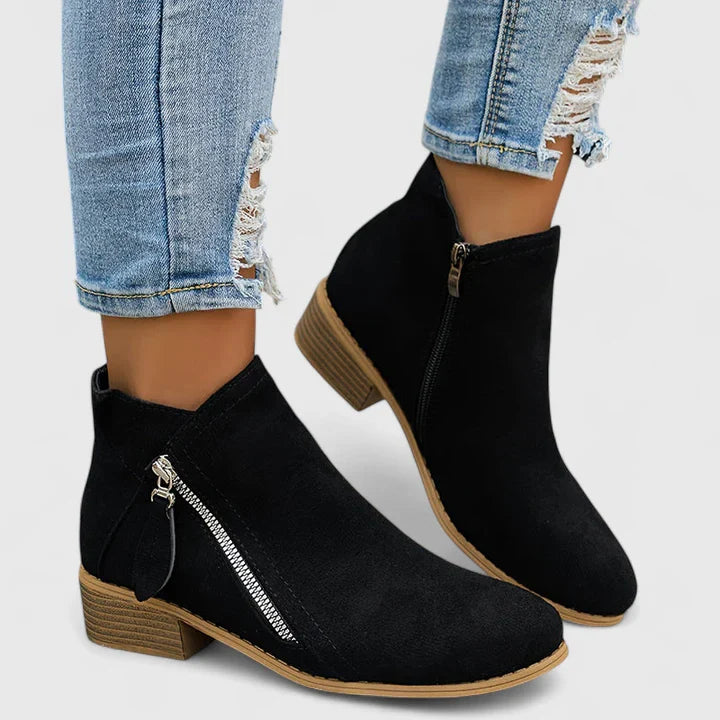 KELLY – EVERYDAY CHIC ANKLE BOOTS
