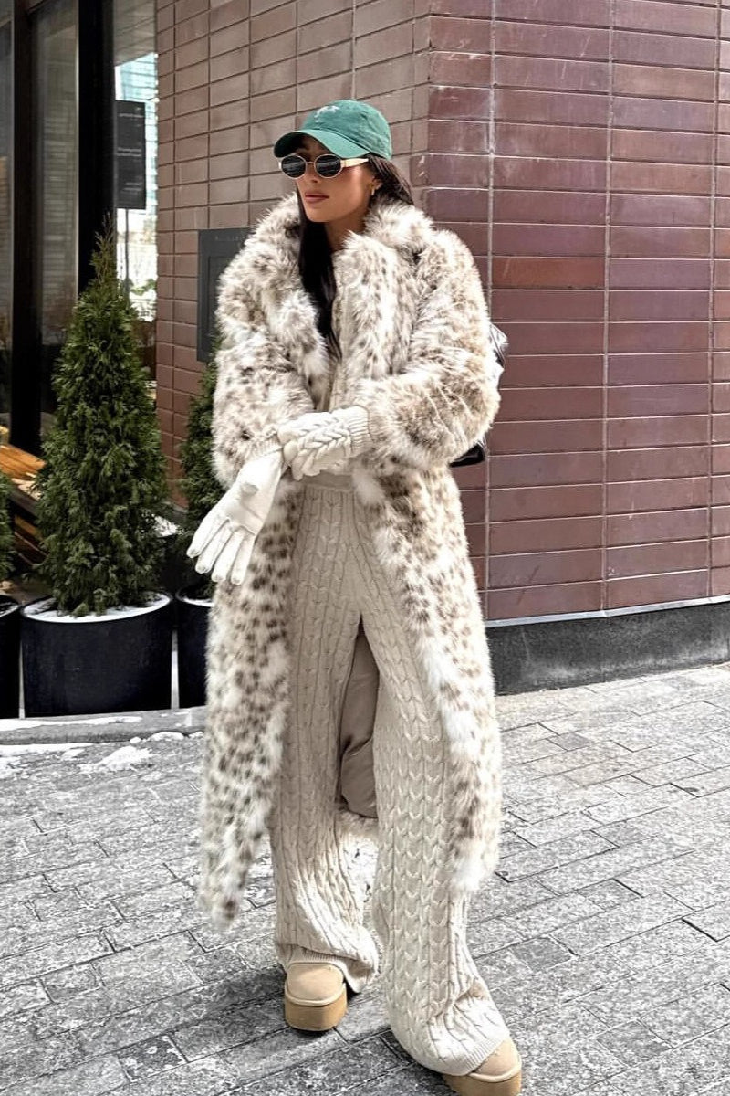 HARPER – LUXE SNOW LEOPARD STATEMENT COAT