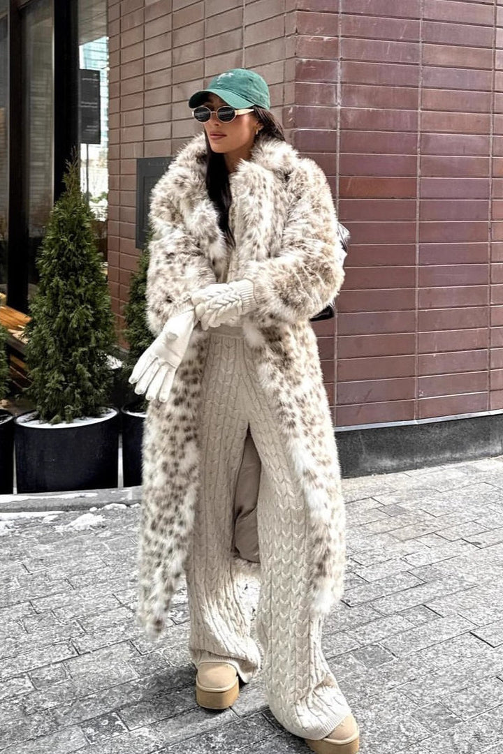 HARPER – LUXE SNOW LEOPARD STATEMENT COAT