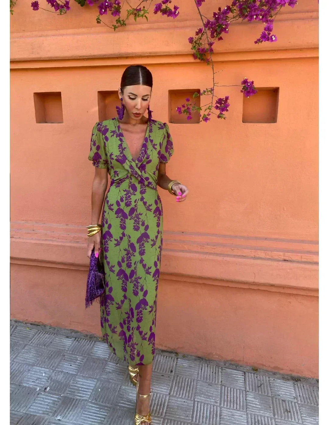 Lucinda - Boho V-Neck Floral Pleated Dress