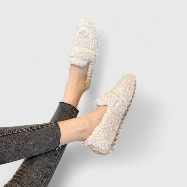 NORA – COZY FLEECE LOAFERS