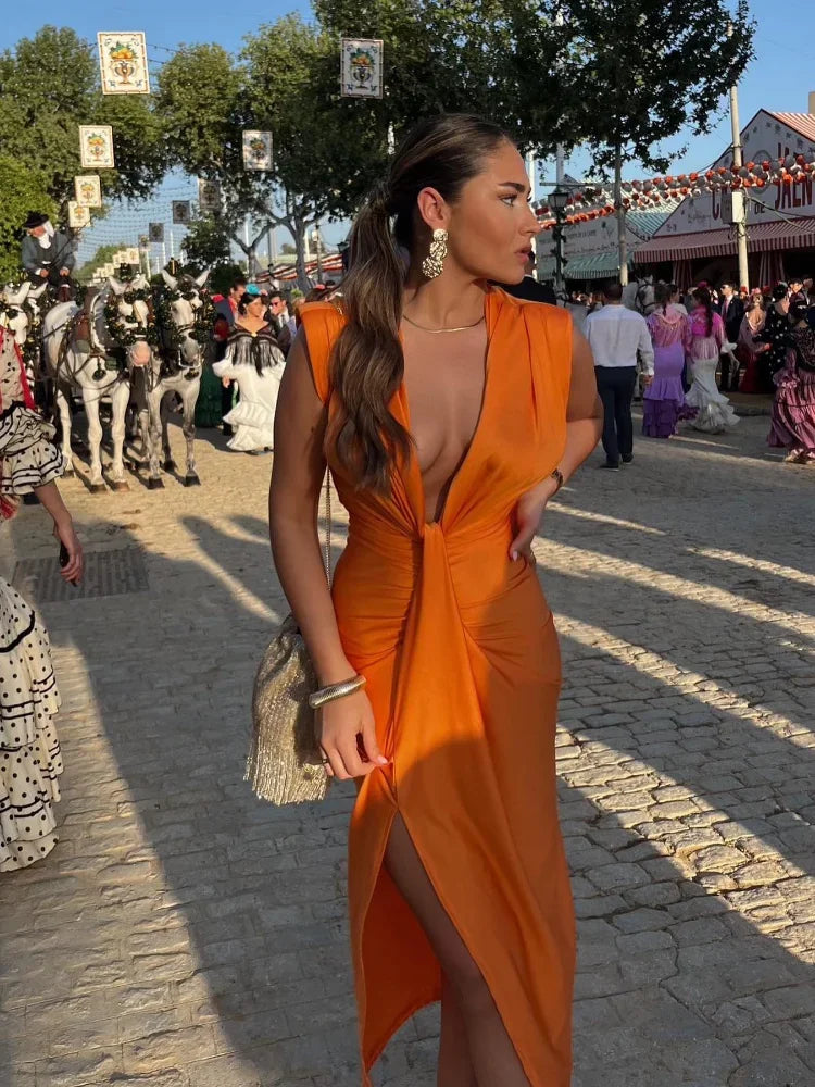 INDIE – ELEGANT PLEATED DRESS