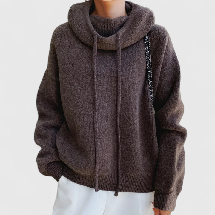 HALLIE – RELAXED COZY HOODED SWEATER
