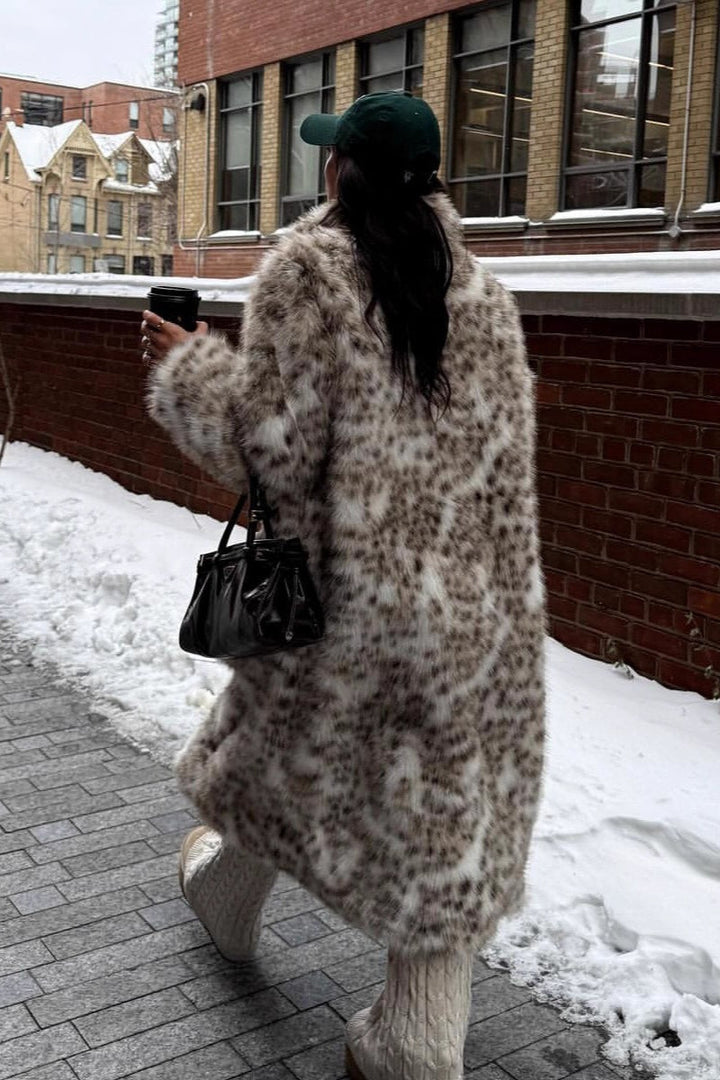 HARPER – LUXE SNOW LEOPARD STATEMENT COAT