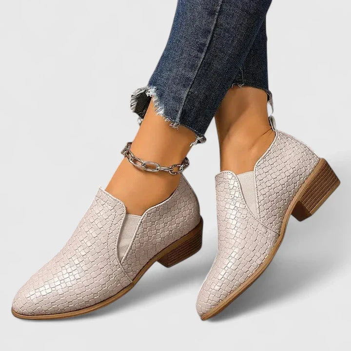 ABBY – CHIC WOVEN ANKLE BOOTIE