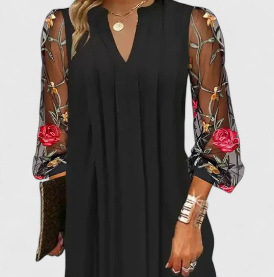NICOLE – ELEGANT EMBROIDERED MINI DRESS