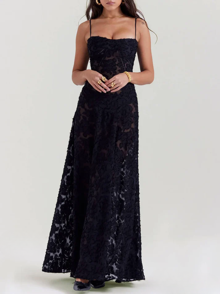 SAVANNAH – TIMELESS LACE FLOW MAXI DRESS