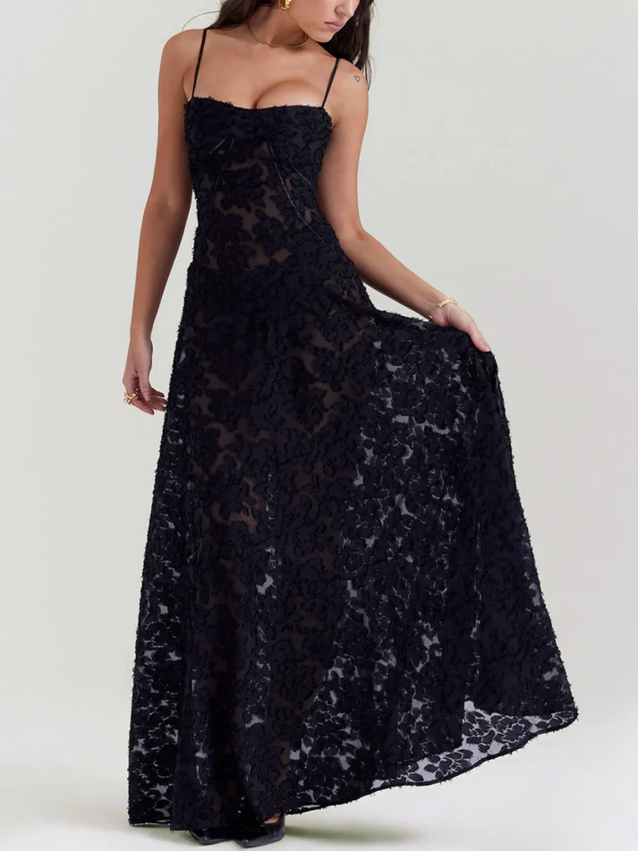 SAVANNAH – TIMELESS LACE FLOW MAXI DRESS
